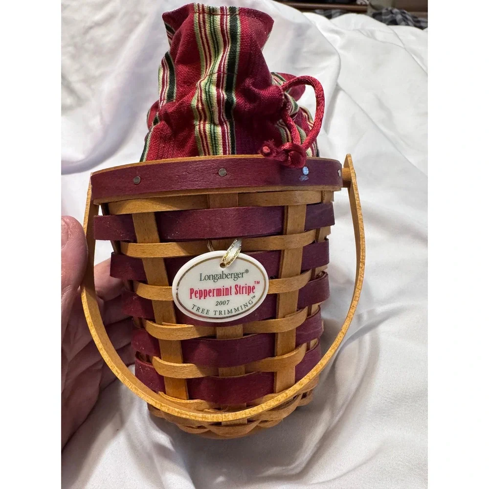 Longaberger Retired 2007 Tree Trimming Peppermint Stripe Basket box Liner Liner